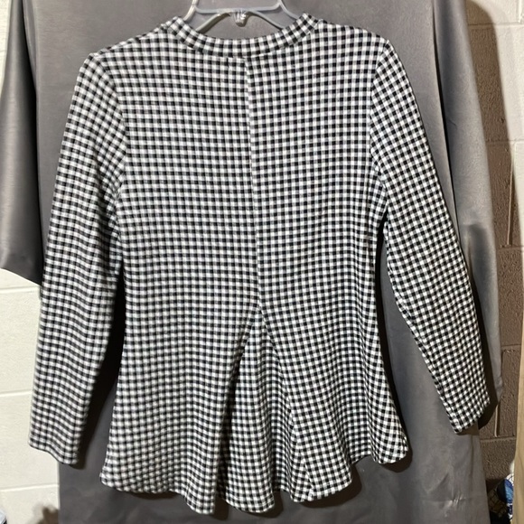 Papillon high low tunic. Size small. - Picture 2 of 6